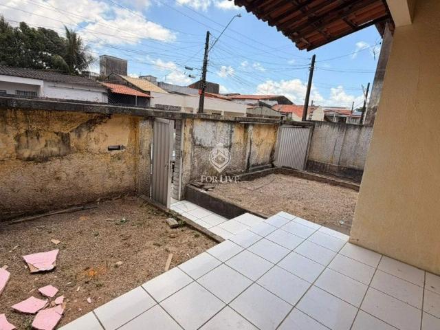 Casa / Sobrado para Venda em Fortaleza/CE Prefeito José Walter 3 Quartos