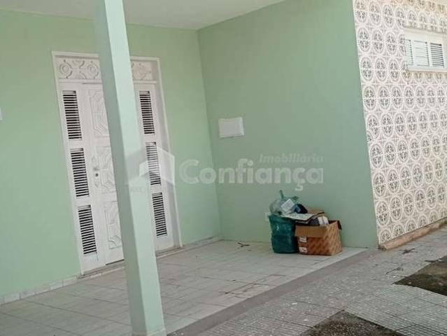 Casa / Sobrado para Venda em Fortaleza/CE Presidente Kennedy 3 Quartos