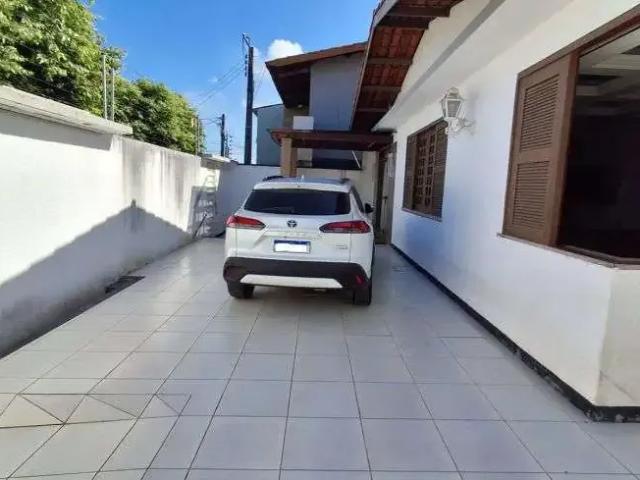 Casa / Sobrado para Venda em Fortaleza/CE Presidente Kennedy 4 Quartos