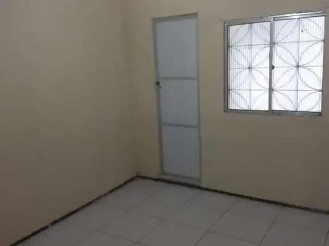 Casa / Sobrado para Venda em Fortaleza/CE Quintino Cunha 2 Quartos