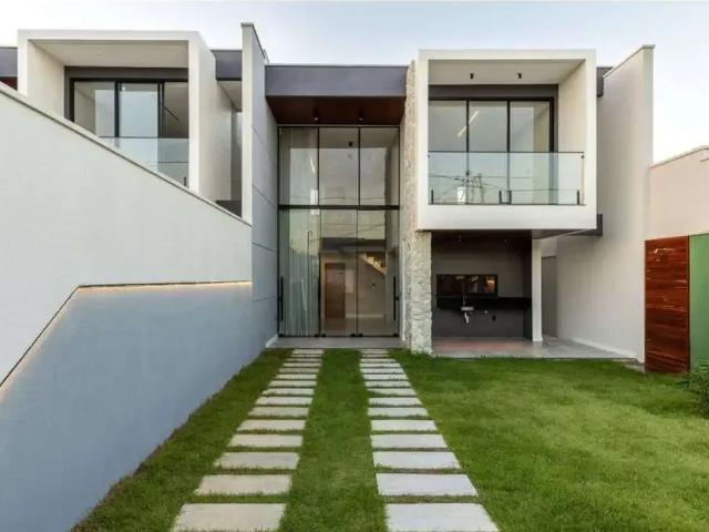 Casa / Sobrado para Venda em Fortaleza/CE São Bento 3 Quartos