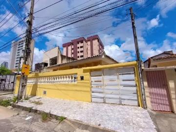 Casa / Sobrado para Venda em Fortaleza/CE São Gerardo 4 Quartos