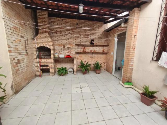 Casa / Sobrado para Venda em Fortaleza/CE São Gerardo 5 Quartos