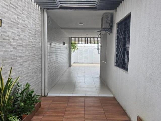 Casa / Sobrado para Venda em Fortaleza/CE São João do Tauape 5 Quartos