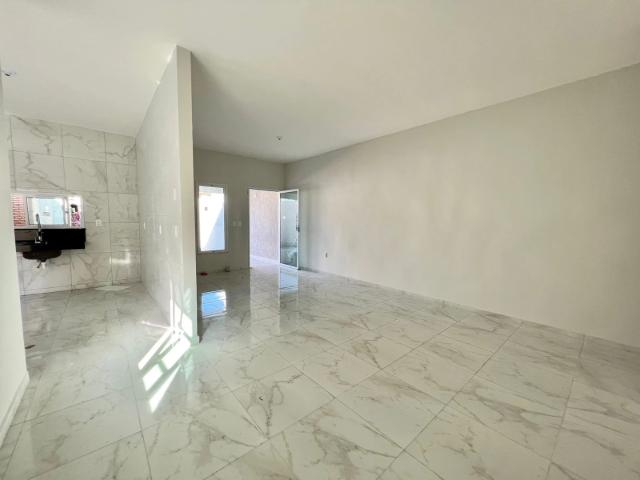 Casa / Sobrado para Venda em Fortaleza/CE Sapiranga 3 Quartos
