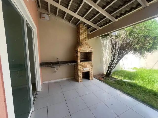Casa / Sobrado para Venda em Fortaleza/CE Sapiranga 3 Quartos