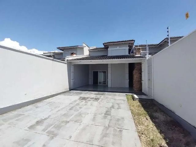 Casa / Sobrado para Venda em Fortaleza/CE Sapiranga 3 Quartos
