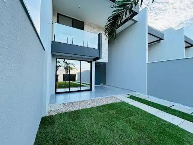 Casa / Sobrado para Venda em Fortaleza/CE Sapiranga 4 Quartos