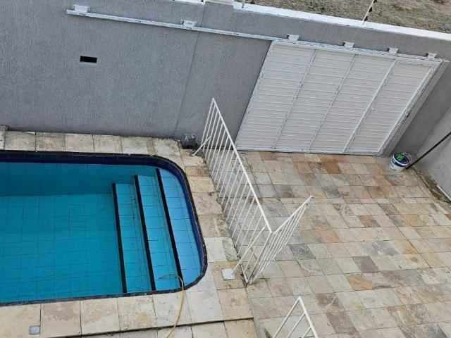 Casa / Sobrado para Venda em Fortaleza/CE Sapiranga 5 Quartos