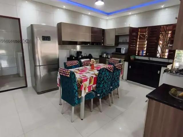 Casa / Sobrado para Venda em Fortaleza/CE Siqueira 4 Quartos