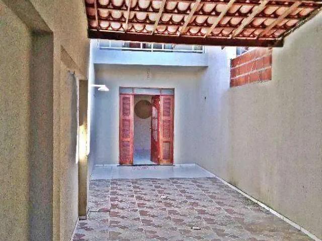 Casa / Sobrado para Venda em Fortaleza/CE Siqueira 4 Quartos