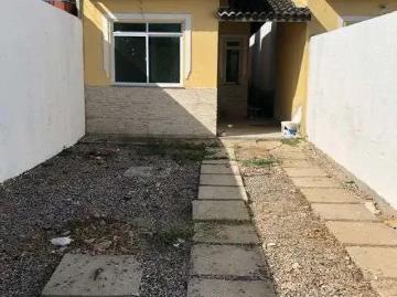Casa / Sobrado para Venda em Fortaleza/CE Siqueira 2 Quartos