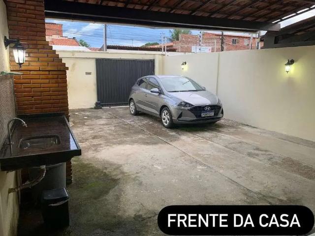 Casa / Sobrado para Venda em Fortaleza/CE Siqueira 3 Quartos