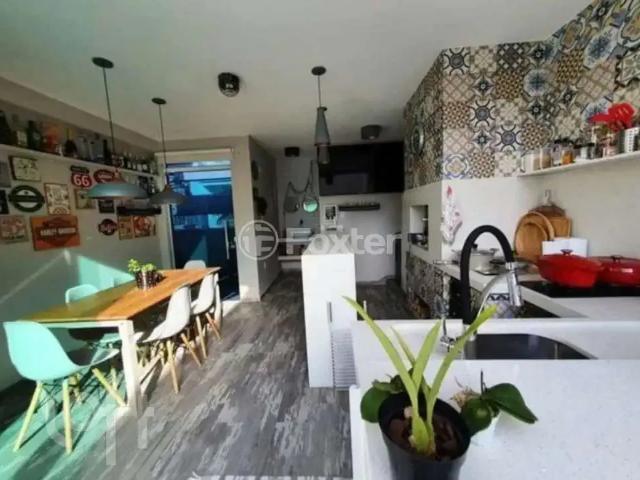 Casa / Sobrado para Venda em Florianópolis/SC Coloninha 4 Quartos