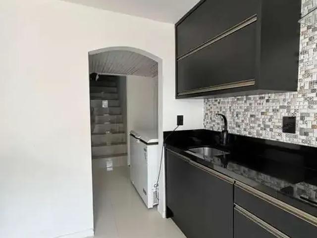 Casa / Sobrado para Venda em Florianópolis/SC Coloninha 5 Quartos