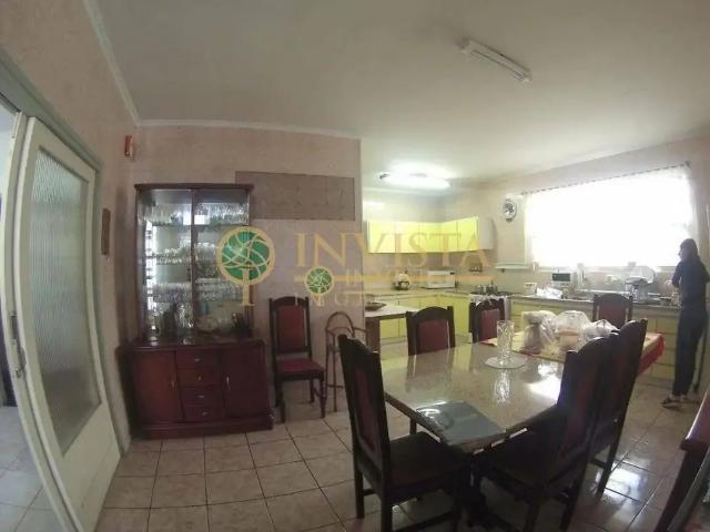 Casa / Sobrado para Venda em Florianópolis/SC Coloninha 5 Quartos