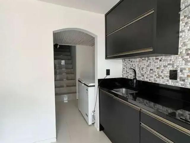 Casa / Sobrado para Venda em Florianópolis/SC Coloninha 5 Quartos