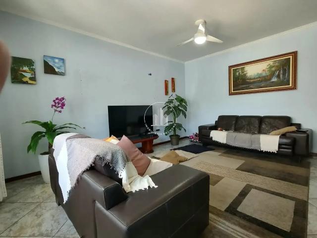 Casa / Sobrado para Venda em Florianópolis/SC Coqueiros 4 Quartos