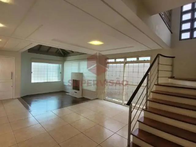Casa / Sobrado para Venda em Florianópolis/SC Coqueiros 5 Quartos