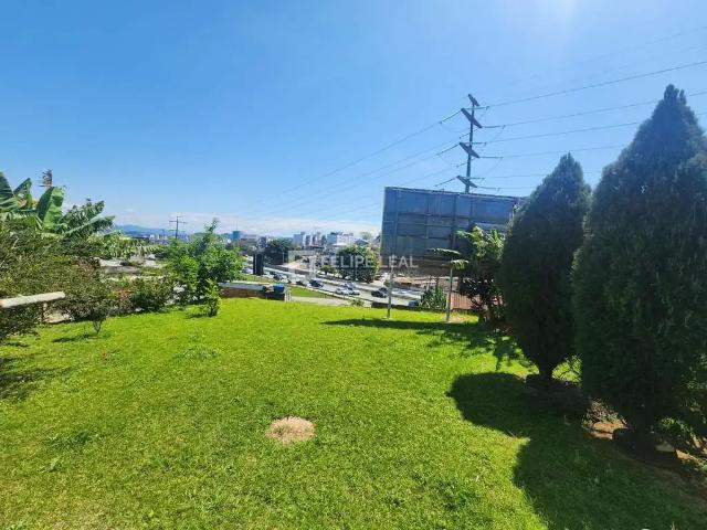 Casa / Sobrado para Venda em Florianópolis/SC Coqueiros 6 Quartos