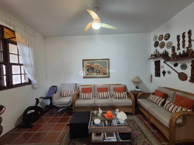 Casa / Sobrado para Venda em Florianópolis/SC Córrego Grande 3 Quartos
