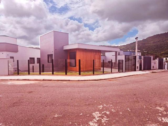 Casa / Sobrado para Venda em Florianópolis/SC Córrego Grande 3 Quartos