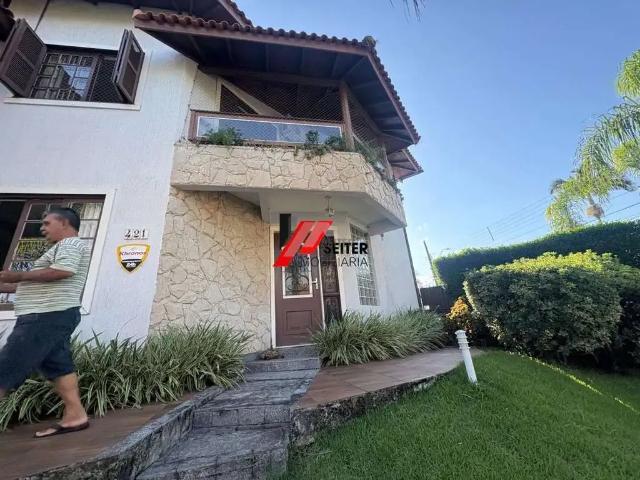 Casa / Sobrado para Venda em Florianópolis/SC Córrego Grande 4 Quartos