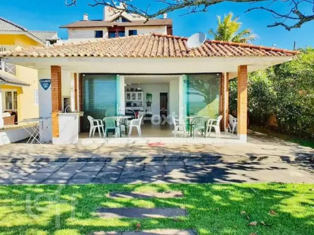 Casa / Sobrado para Venda em Florianópolis/SC Cachoeira do Bom Jesus 4 Quartos