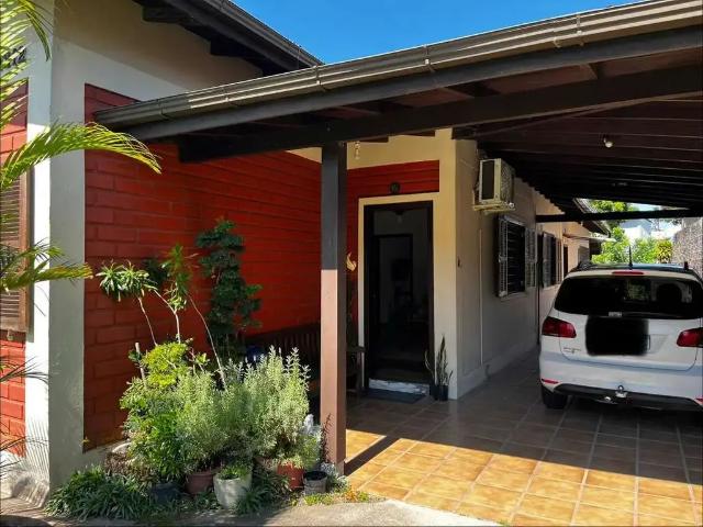 Casa / Sobrado para Venda em Florianópolis/SC Cachoeira do Bom Jesus 4 Quartos
