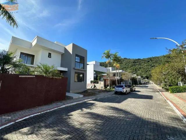 Casa / Sobrado para Venda em Florianópolis/SC Cachoeira do Bom Jesus 4 Quartos