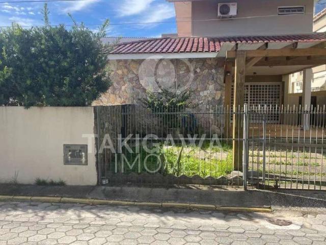 Casa / Sobrado para Venda em Florianópolis/SC Cachoeira do Bom Jesus 3 Quartos