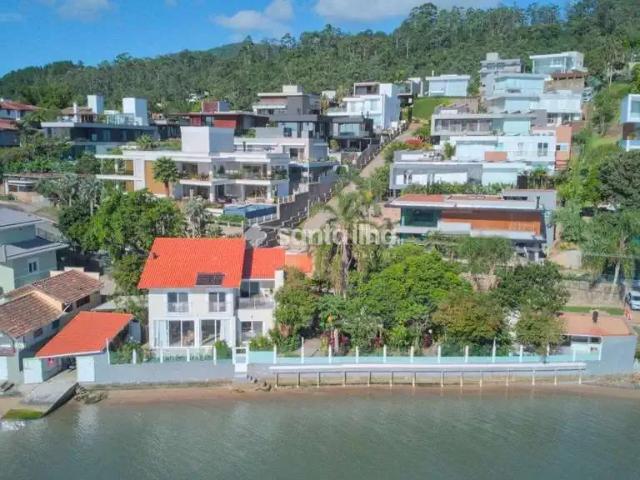 Casa / Sobrado para Venda em Florianópolis/SC Cacupé 4 Quartos