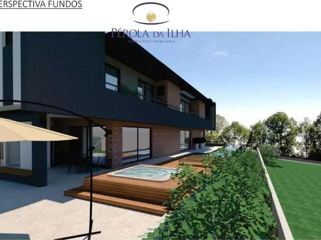 Casa / Sobrado para Venda em Florianópolis/SC Cacupé 4 Quartos