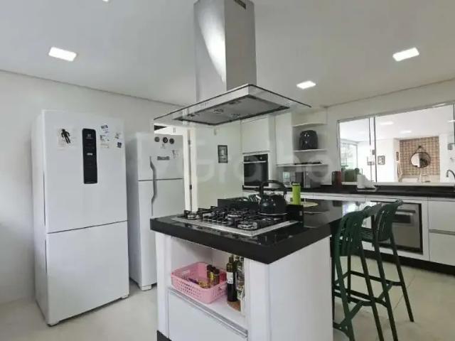 Casa / Sobrado para Venda em Florianópolis/SC Cacupé 4 Quartos
