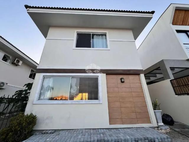 Casa / Sobrado para Venda em Florianópolis/SC Campeche 3 Quartos