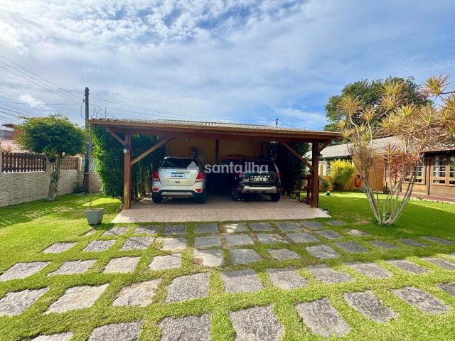 Casa / Sobrado para Venda em Florianópolis/SC Campeche 3 Quartos