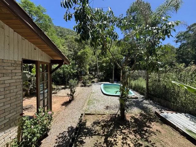 Casa / Sobrado para Venda em Florianópolis/SC Campeche 3 Quartos