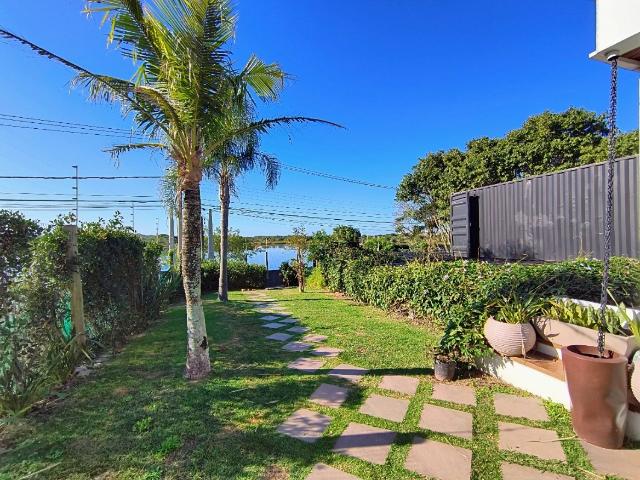 Casa / Sobrado para Venda em Florianópolis/SC Campeche 3 Quartos