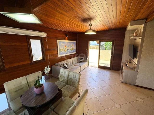 Casa / Sobrado para Venda em Florianópolis/SC Campeche 3 Quartos