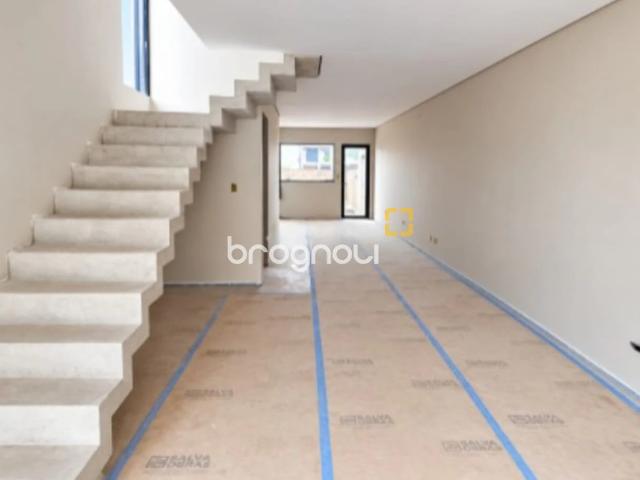 Casa / Sobrado para Venda em Florianópolis/SC Campeche 3 Quartos