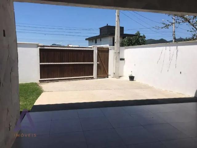Casa / Sobrado para Venda em Florianópolis/SC Campeche 3 Quartos