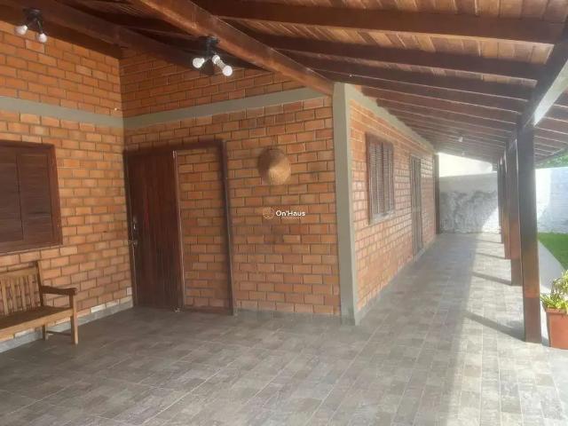 Casa / Sobrado para Venda em Florianópolis/SC Campeche 3 Quartos