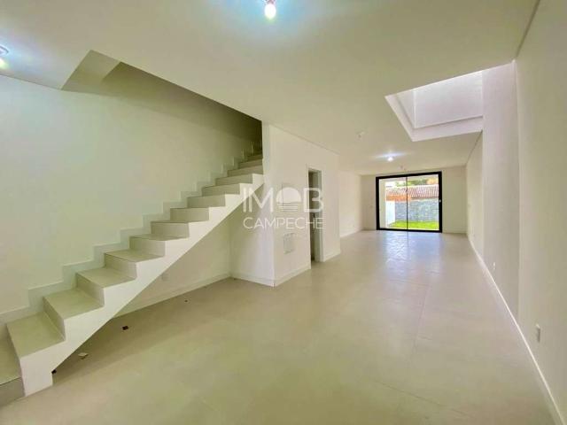 Casa / Sobrado para Venda em Florianópolis/SC Campeche 2 Quartos