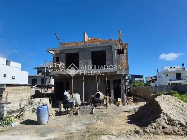 Casa / Sobrado para Venda em Florianópolis/SC Campeche 2 Quartos