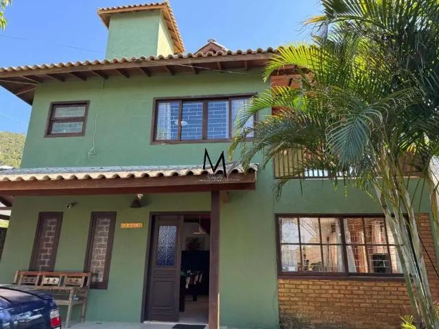 Casa / Sobrado para Venda em Florianópolis/SC Campeche 4 Quartos