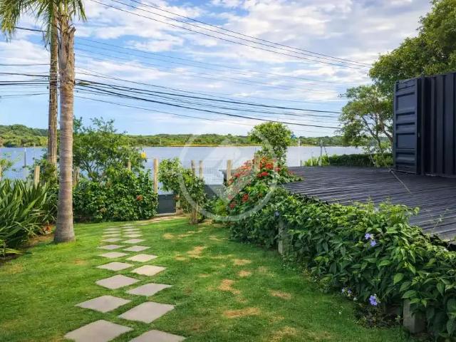 Casa / Sobrado para Venda em Florianópolis/SC Campeche 4 Quartos