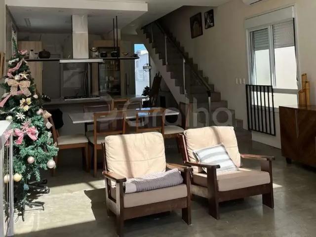 Casa / Sobrado para Venda em Florianópolis/SC Campeche 4 Quartos