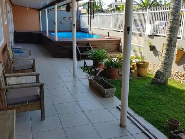 Casa / Sobrado para Venda em Florianópolis/SC Campeche 4 Quartos