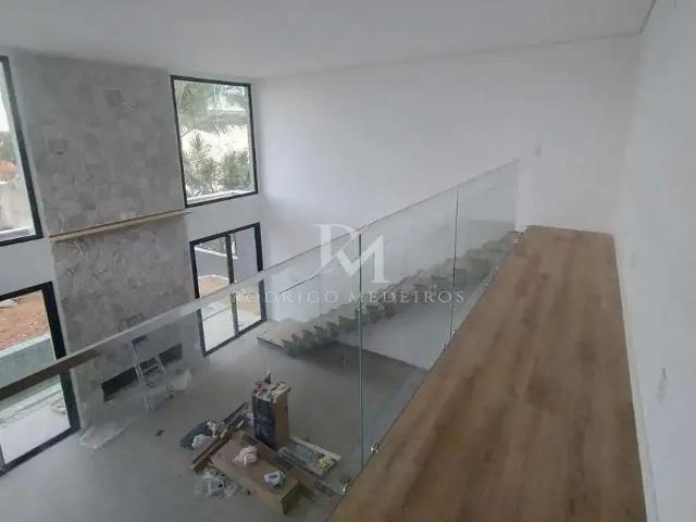 Casa / Sobrado para Venda em Florianópolis/SC Campeche 4 Quartos
