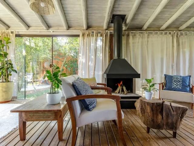 Casa / Sobrado para Venda em Florianópolis/SC Campeche 4 Quartos
